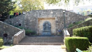 Vrelo_Zivota_Ivan_Mestrovic_Drnis_05082011_3_roberta_f